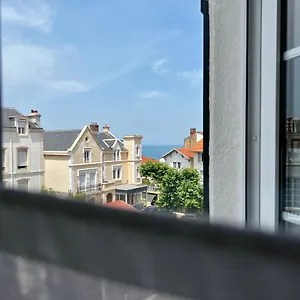 Saint Hotel